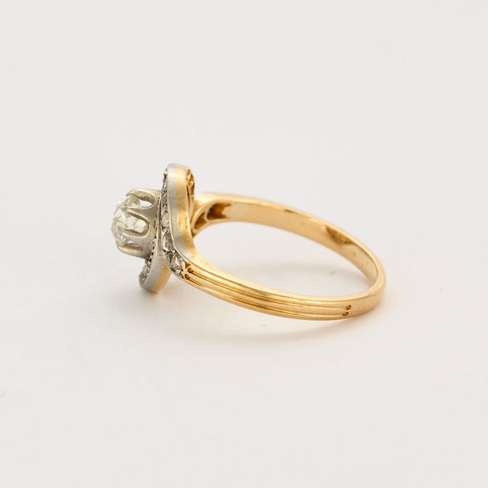 Bague tourbillon en or et diamants