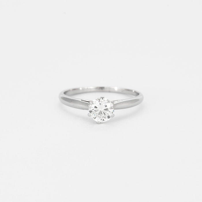 Bague solitaire en or gris  et diamant