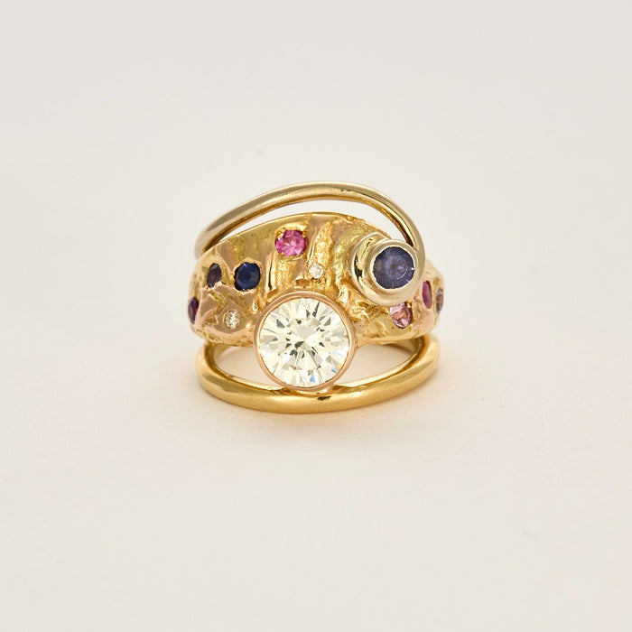 Bague moderniste or jaune et diamant 2,03 carats