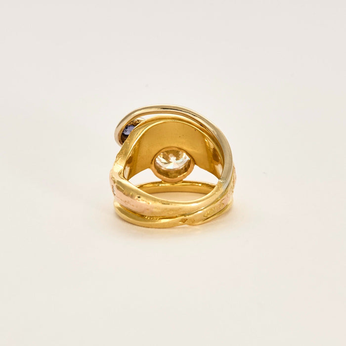 Bague moderniste or jaune et diamant 2,03 carats