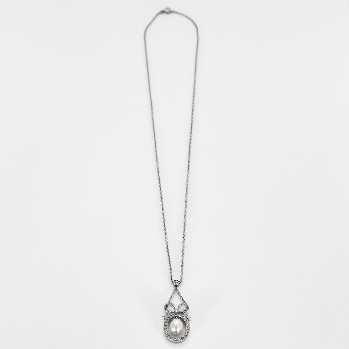 Collier négligé en or gris perles et diamants taillés en rose