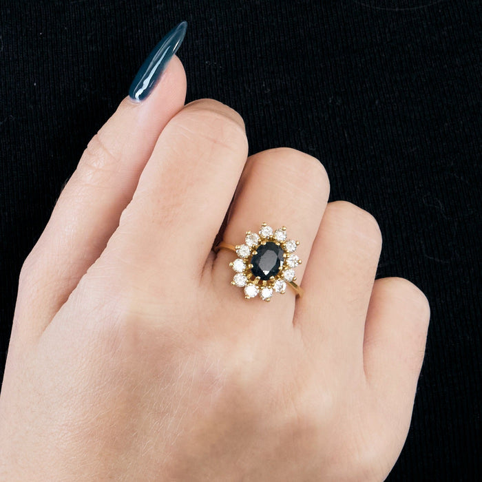 Bague marguerite, saphir et diamants