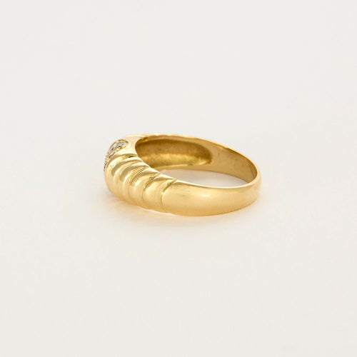 Bague 52 Bague godronnée en or jaune et diamants 58 Facettes DV0726-1