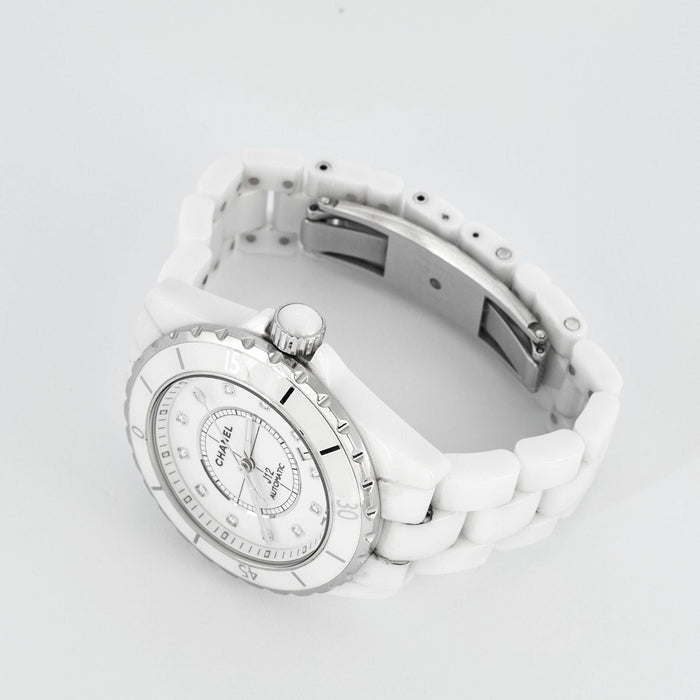 CHANEL-J12- Montre en céramique blanche et diamants