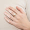 Bague 53 Bague en or jaune, perle de culture et diamants 58 Facettes DV9986-6-53-2