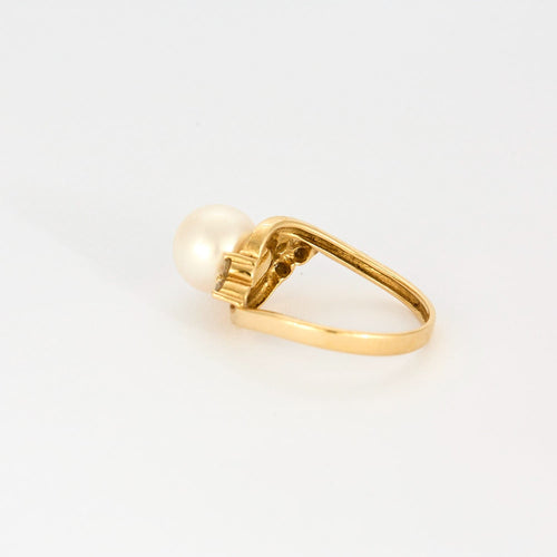 53 Bague en or jaune, perle de culture et diamants 58 Facettes DV9986-6-53-2