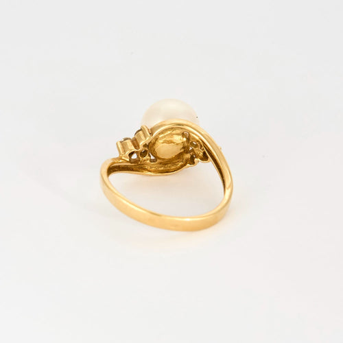 53 Bague en or jaune, perle de culture et diamants 58 Facettes DV9986-6-53-2