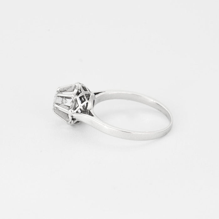 Bague Bague solitaire en or blanc et diamant 58 Facettes DDV8958-1