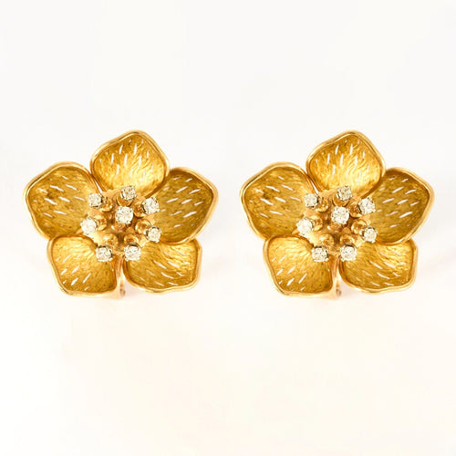 Boucles d'oreilles FRED - Parure florale - Broche et boucles d'oreilles or jaune, diamants 58 Facettes DV0843-1