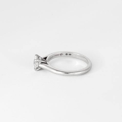 Bague 54 CARTIER- Bague solitaire " 1895" - platine et diamant 58 Facettes DV10358-1-54-1