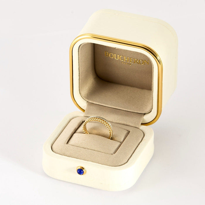 Bague 50 BOUCHERON - Quatre Radiant Edition - Alliance en or jaune, blanc et diamants 58 Facettes DV10139-1