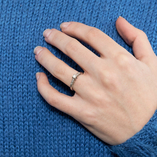 Bague 50 MAUBOUSSIN - Tu es le Sel de ma vie"- Bague solitaire en or gris et diamant 58 Facettes DV10241-1-50-2