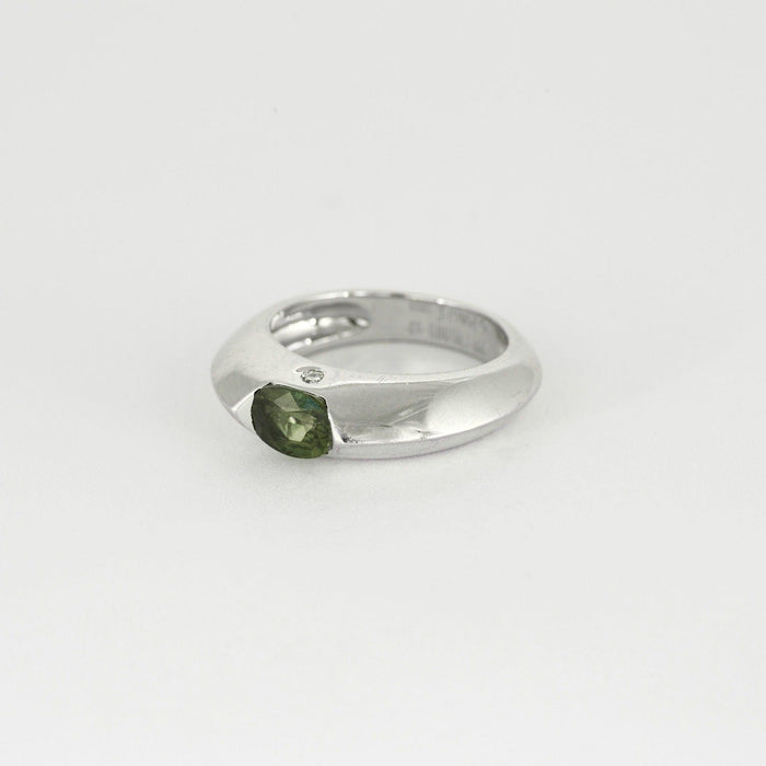 Bague 53 PIAGET - Biseau - Bague or blanc et saphir vert et diamant 58 Facettes DV0879-2-53-2