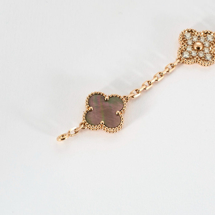 VAN CLEEF & ARPELS - Vintage Alhambra - Bracelet or rose, nacre grise et diamants