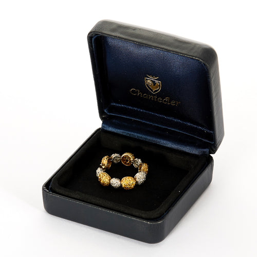 CHANTECLER- Bagues souples en or jaune et or gris, diamants et saphirs jaune