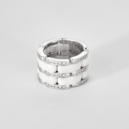 Bague 52 CHANEL - ULTRA - Bague céramique blanche, or gris et diamants. 58 Facettes DV11960-2-52-1