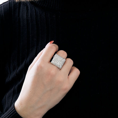 Bague 52.5 Cartier - Berlingot - Bague en or blanc et diamants 58 Facettes DV4479-4-525-3