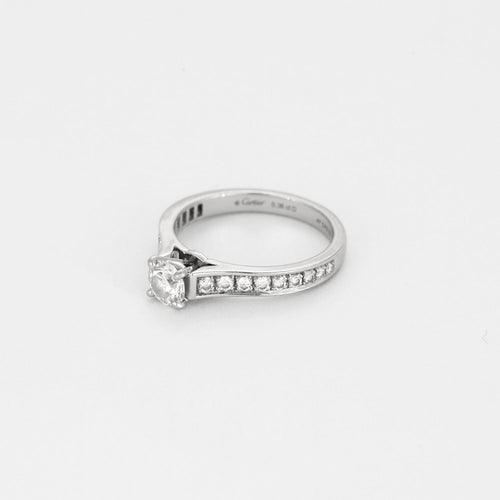 Bague 47 CARTIER - Solitaire en platine et diamants 58 Facettes DV14911-1
