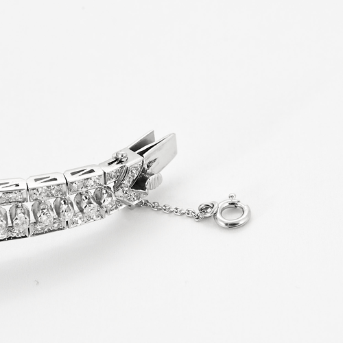 Bracelet Bracelet manchette articulé Rétro en platine et diamants 58 Facettes DV12721-7