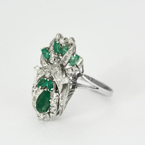 Bague 64 Bague en or gris, diamants et émeraudes 58 Facettes DV15843-8