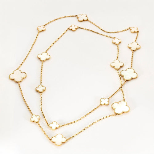 Collier VAN CLEEF & ARPELS - Magic Alhambra – Sautoir seize motifs en or jaune et nacre blanche. 58 Facettes DV17159-1