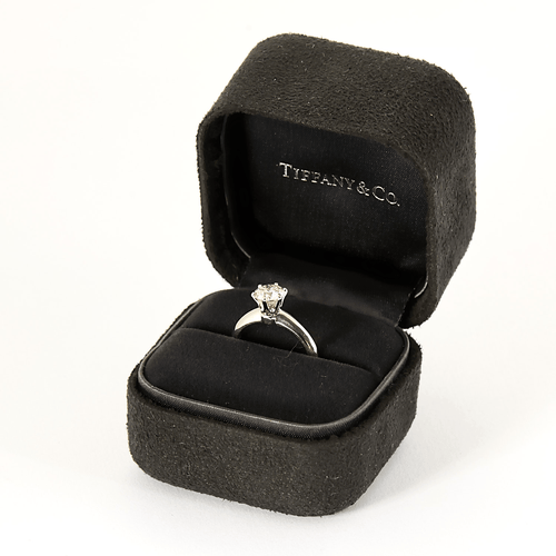 Bague 47 TIFFANY & CO - Bague solitaire platine et diamant 58 Facettes DV14853-1