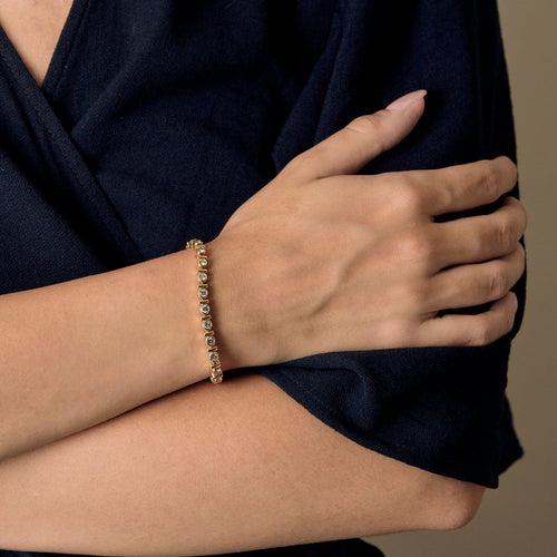 Bracelet Bracelet en or jaune et diamants 58 Facettes DV19349-3