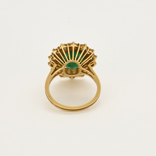 Importante Bague marguerite en or jaune émeraude et diamants