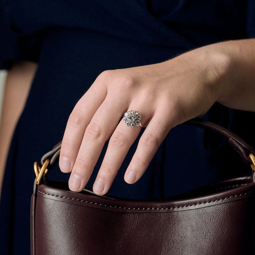 Bague 51 Bague fleur en or gris et diamants 58 Facettes DV9424-7