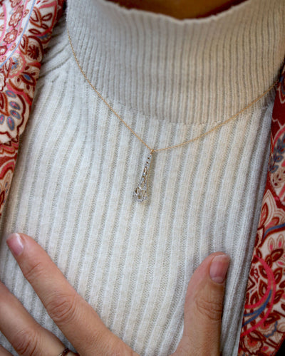 Pendentif Pendentif Art Déco en or jaune et platine, pavé de diamants 58 Facettes A10216-B