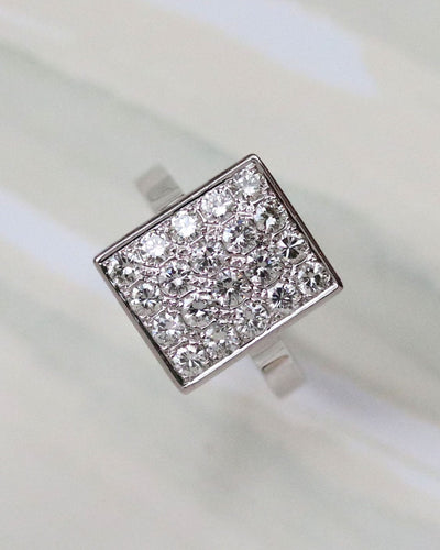 Bague 56.5 Bague Art Déco rectangle pavée en or blanc et diamants 58 Facettes A11240