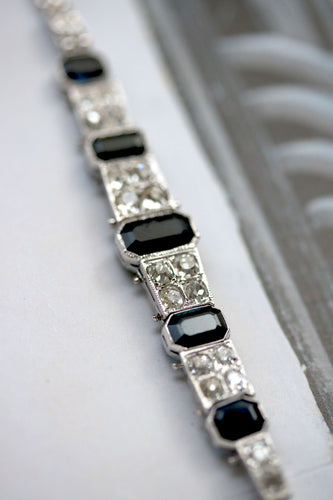 Bracelet Bracelet Art déco en platine à saphirs et diamants 58 Facettes A11370