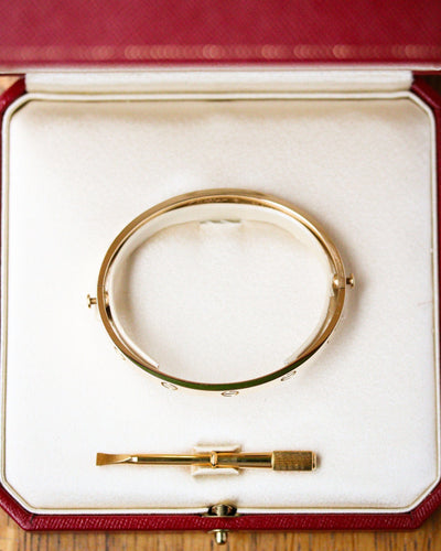 Bracelet Cartier - Bracelet Love moyen en or jaune 750 millièmes 58 Facettes A11865