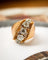 Bague 54 Bague 1950 taille coussin en or jaune, platine et diamants 58 Facettes A11872
