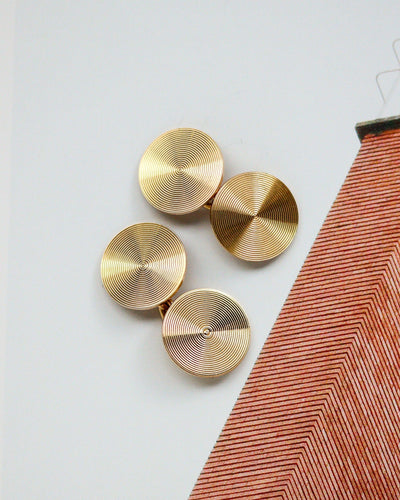 Boutons de manchette Cartier - Boutons de manchette disques en or jaune 750 58 Facettes A11961