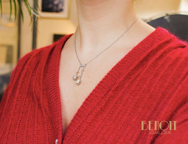 Collier Collier négligé en or jaune, platine, argent et diamants (années 1920) 58 Facettes A9063