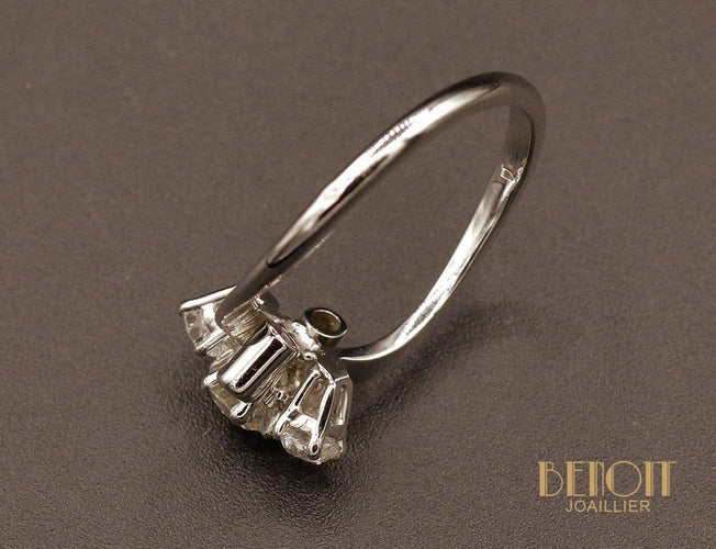 Bague 56 Bague trio diamants en or blanc 750 58 Facettes A9708