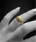 Bague Bague romboïdale années 1990 en or jaune 18 carats et diamants 58 Facettes