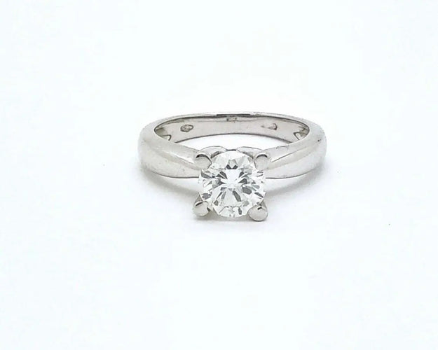 Bague Bague solitaire de 1,028 carat avec certificat gemmologique 58 Facettes 5600