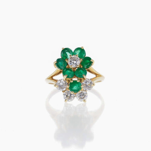 Bague 55 Mauboussin - Bague motif double fleur en or jaune 18 carats, émeraudes et diamants 58 Facettes 2.17688