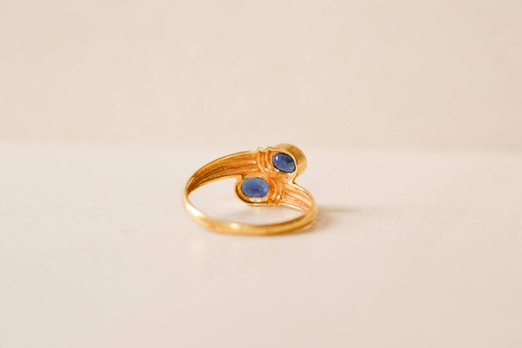 Bague 53.5 Bague Toi et Moi en or jaune 18 carats et saphirs 58 Facettes Ref3581