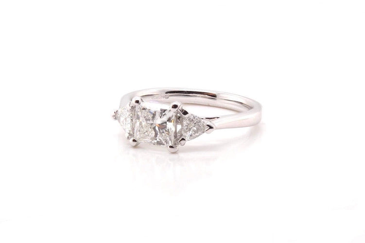 Bague 52 Bague en or blanc 18k avec diamants 58 Facettes 24992/24941