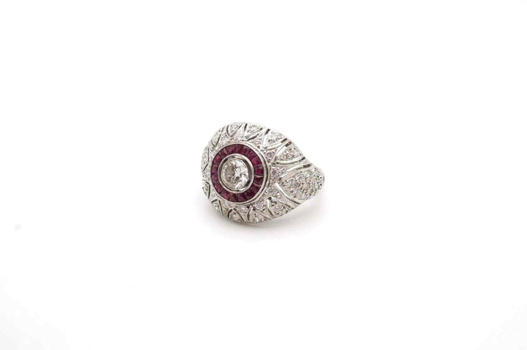 Bague 53 Bague dôme Art déco en platine, diamants et rubis 58 Facettes 24716