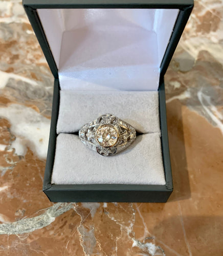 Bague 53 Bague style Art déco en or gris 18 carats et diamants 58 Facettes BD172