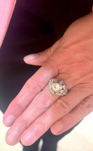 Bague 53 Bague style Art déco en or gris 18 carats et diamants 58 Facettes BD172