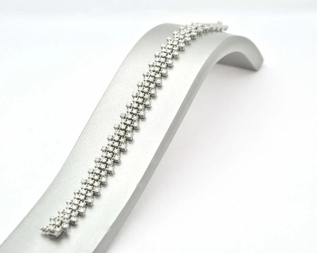 Bracelet Giorgio Visconti - Bracelet en or blanc 18 ct et diamants 5,20 ct 58 Facettes 10347