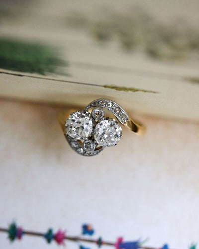 Bague 56 Bague Toi & Moi tourbillonnante en or jaune et platine, diamants 58 Facettes C2066