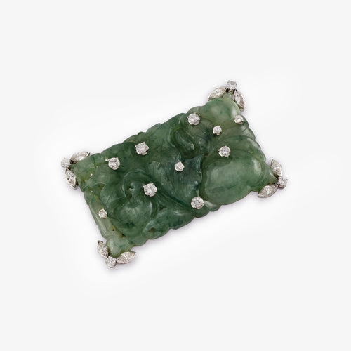 Broche Broche en or blanc 18 ct avec jade sculpté et diamants 2,20 ct 58 Facettes 22749