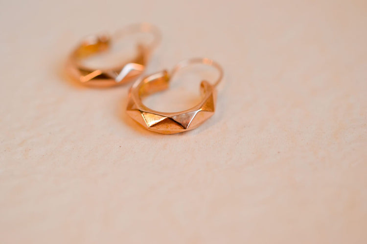 Boucles d'oreilles Boucles d’oreilles créoles facettées en or rose 18 carats 58 Facettes Ref3158