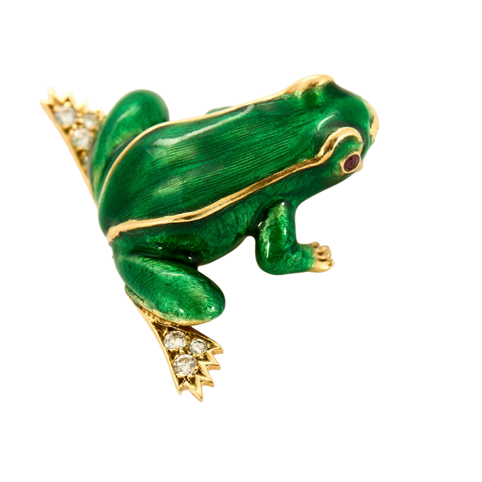 BOUCHERON - Broche Grenouille en or jaune,  rubis, diamants, émail